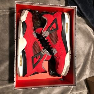 Air Jordan 4 Retro size 13 Men’s